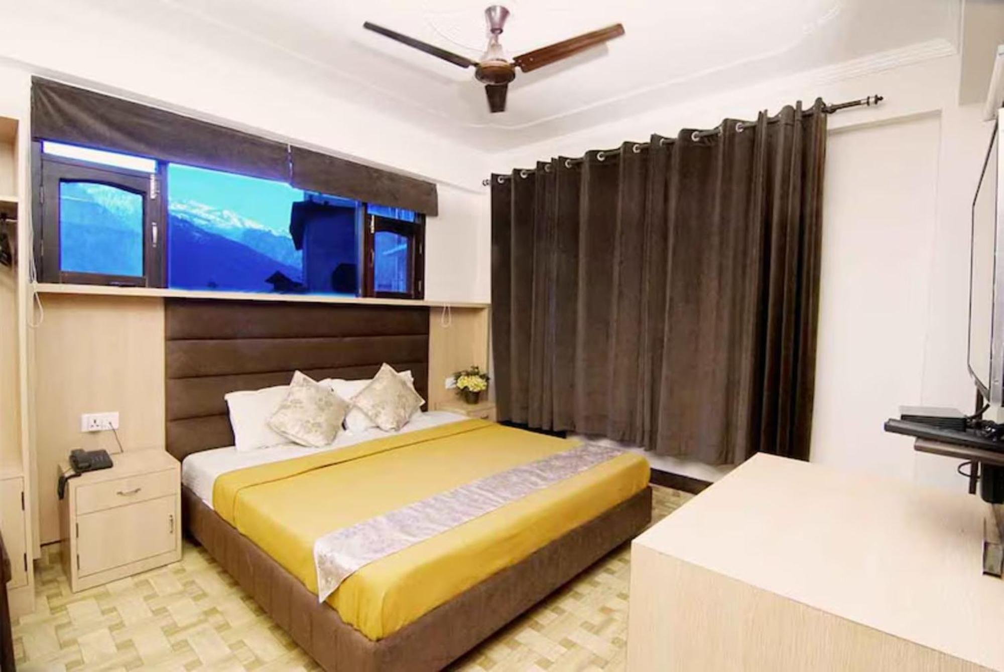 Goroomgo Hotel Daddy Manali Exterior photo