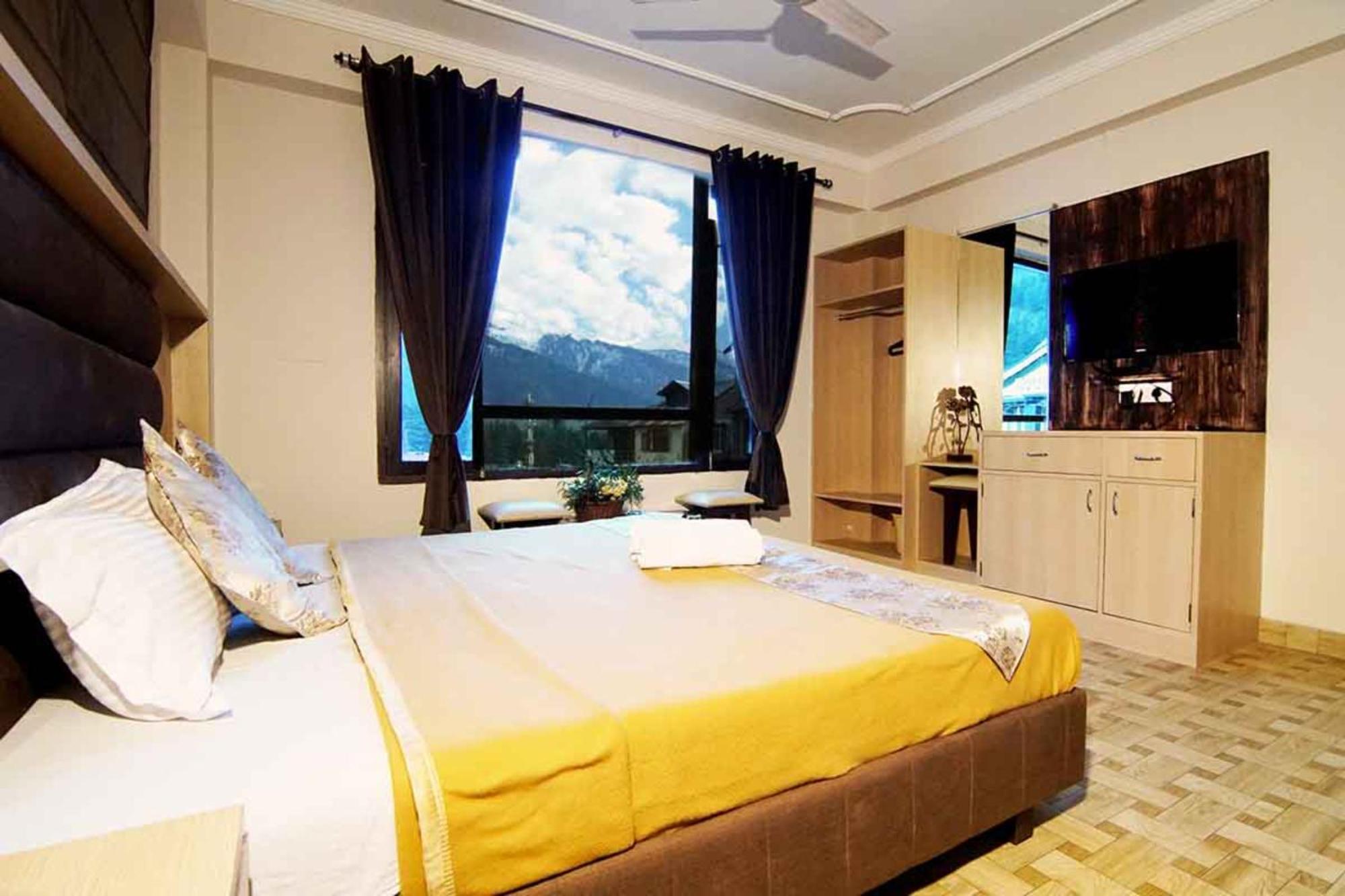 Goroomgo Hotel Daddy Manali Exterior photo