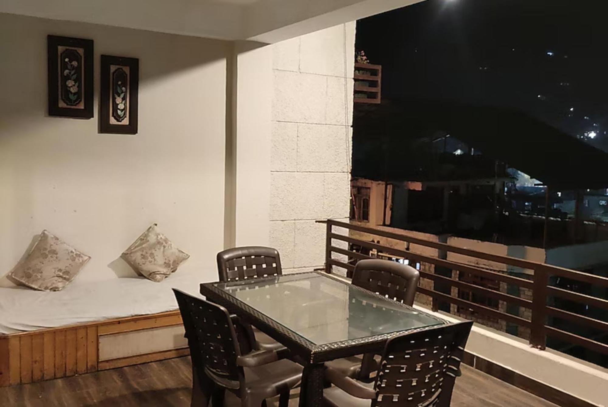 Goroomgo Hotel Daddy Manali Exterior photo