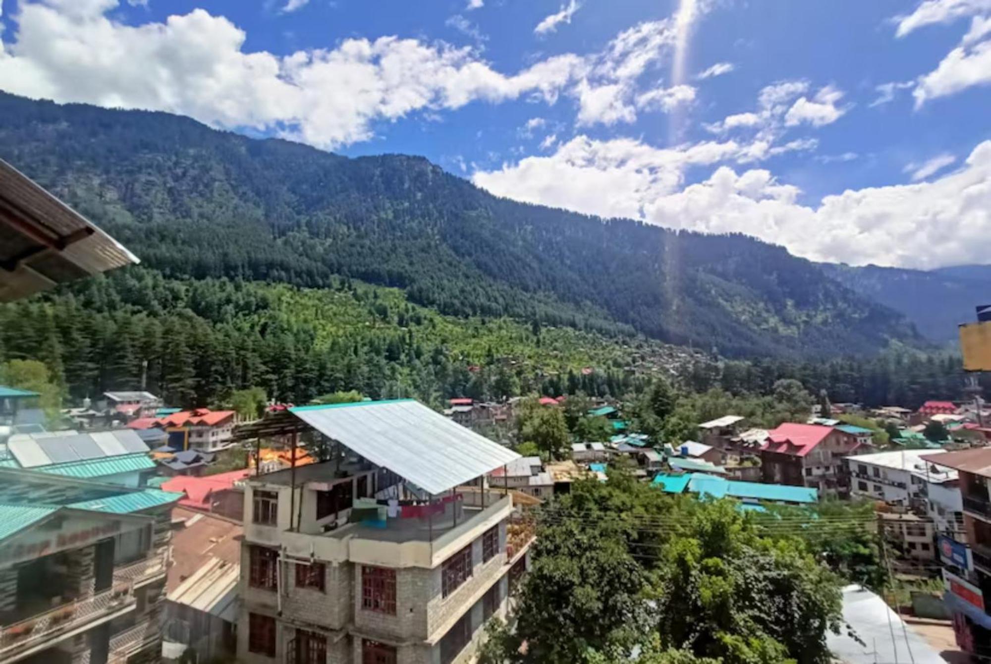 Goroomgo Hotel Daddy Manali Exterior photo